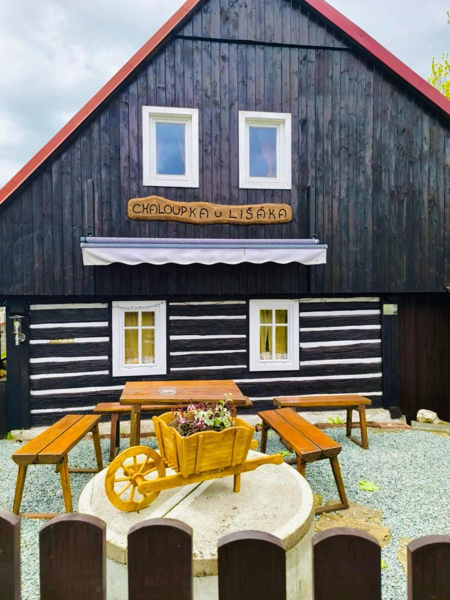 Chaloupka u lišáka Snezne (Hradec Kralove) Exterior foto